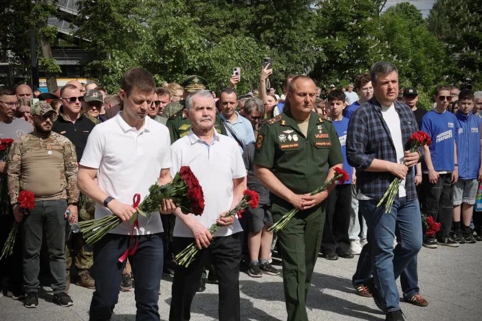 В Балашихе высадили деревья в память о героях специальной военной операции В Балашихе высадили деревья в память о героях специальной военной операции
