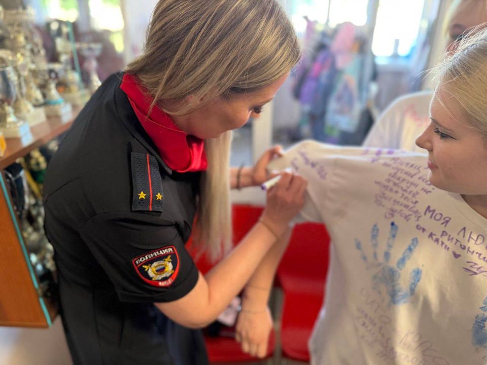 В подмосковном Жуковском прошла одна из самых трогательных акций этого выпускного сезона В подмосковном Жуковском прошла одна из самых трогательных акций этого выпускного сезона