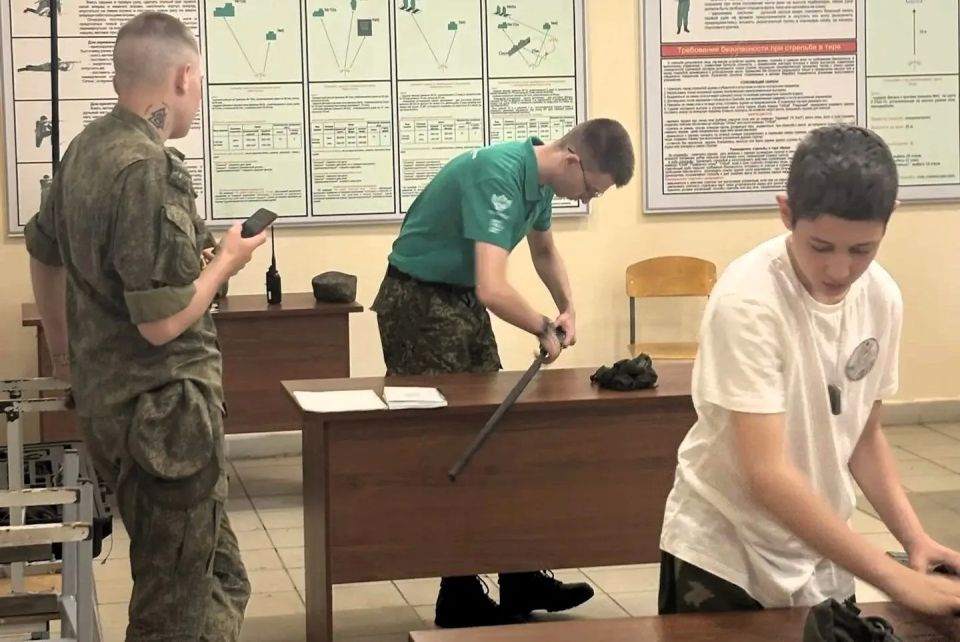 Мытищинские студенты представят Подмосковье на Всероссийском финале «Зарницы» Мытищинские студенты представят Подмосковье на Всероссийском финале «Зарницы»