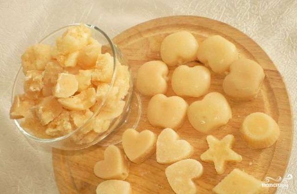 Сладкое волшебство: как легко приготовить конфеты из молока и сахара