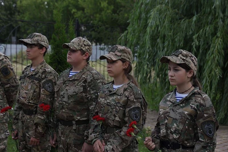 Воскресенцы почтили память земляков-ополченцев Воскресенцы почтили память земляков-ополченцев
