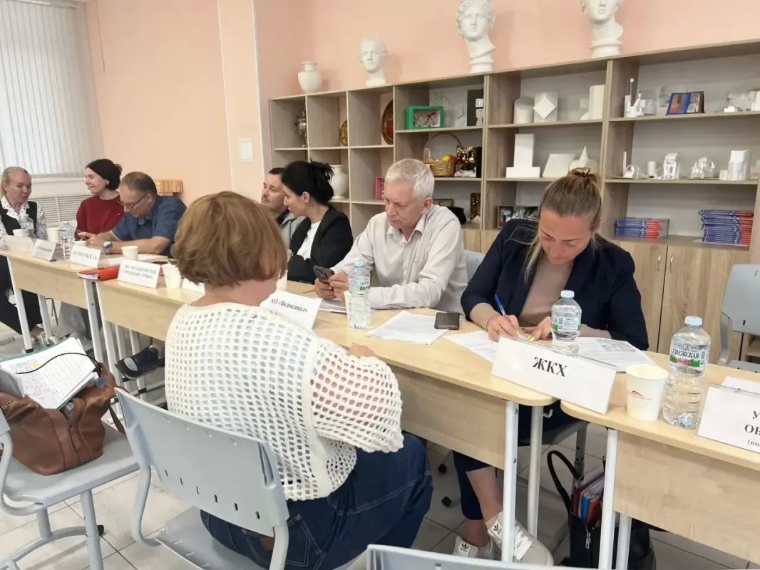 #ПрямоСейчас в Павшинской пойме проходит прием граждан в формате выездной администрации #ПрямоСейчас в Павшинской пойме проходит прием граждан в формате выездной администрации