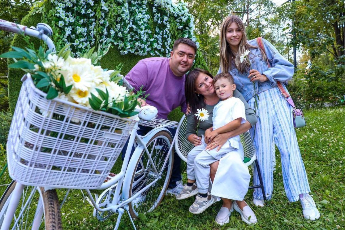 Николай Ханин: В России есть своя альтернатива Дню святого Валентина - ежегодно 8 июля мы отмечаем День семьи, любви и верности Николай Ханин: В России есть своя альтернатива Дню святого Валентина - ежегодно 8 июля мы отмечаем День семьи, любви и верности