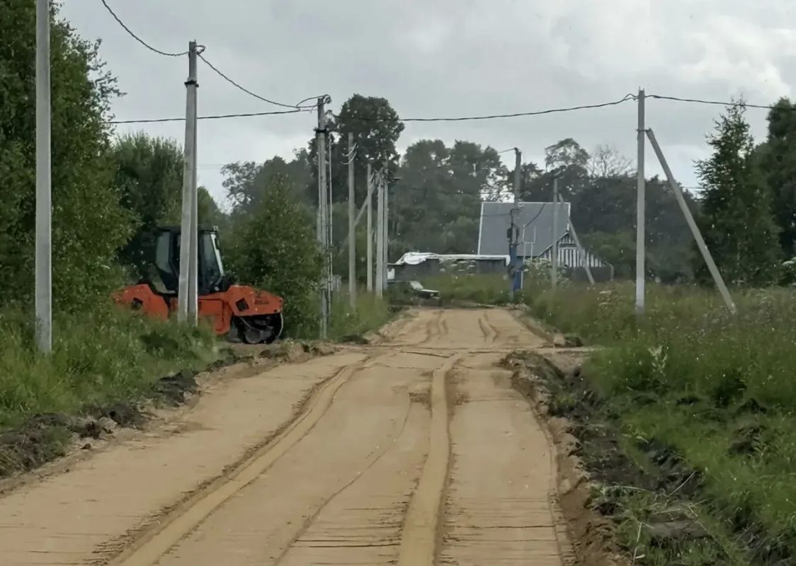 В с. Заболотье Сергиево-Посадского округа стартовали работы по обустройству дорог в массивах земельных участков, предоставленных многодетным семьям В с. Заболотье Сергиево-Посадского округа стартовали работы по обустройству дорог в массивах земельных участков, предоставленных многодетным семьям