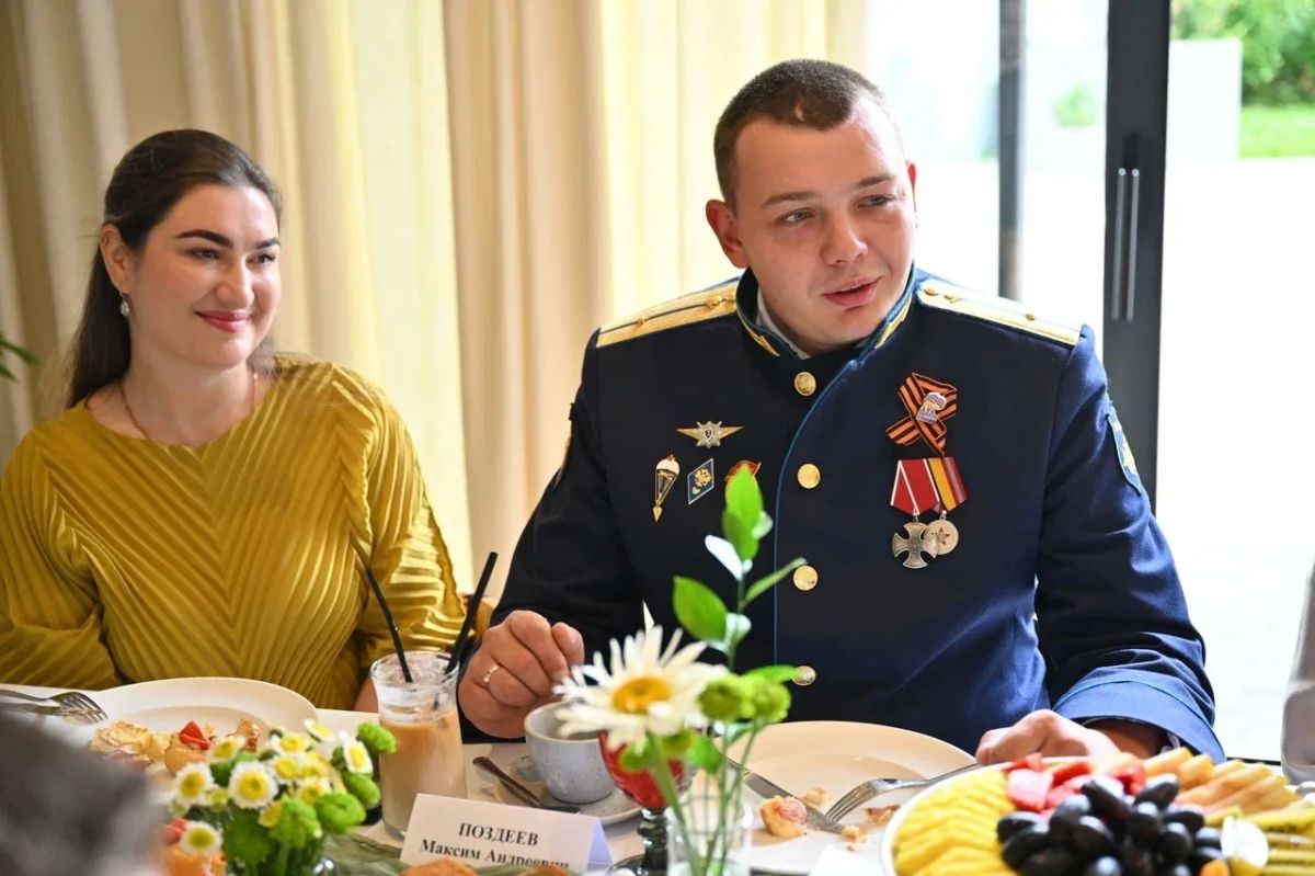 Сергей Юров: Вместе с председателем Московской областной Думы Игорем Юрьевичем Брынцаловым и главой Реутова Алексеем Станиславовичем Ковязиным встретились с семьями Реутова, которые вместе от 1 месяца до 63 лет Сергей Юров: Вместе с председателем Московской областной Думы Игорем Юрьевичем Брынцаловым и главой Реутова Алексеем Станиславовичем Ковязиным встретились с семьями Реутова, которые вместе от 1 месяца до 63 лет