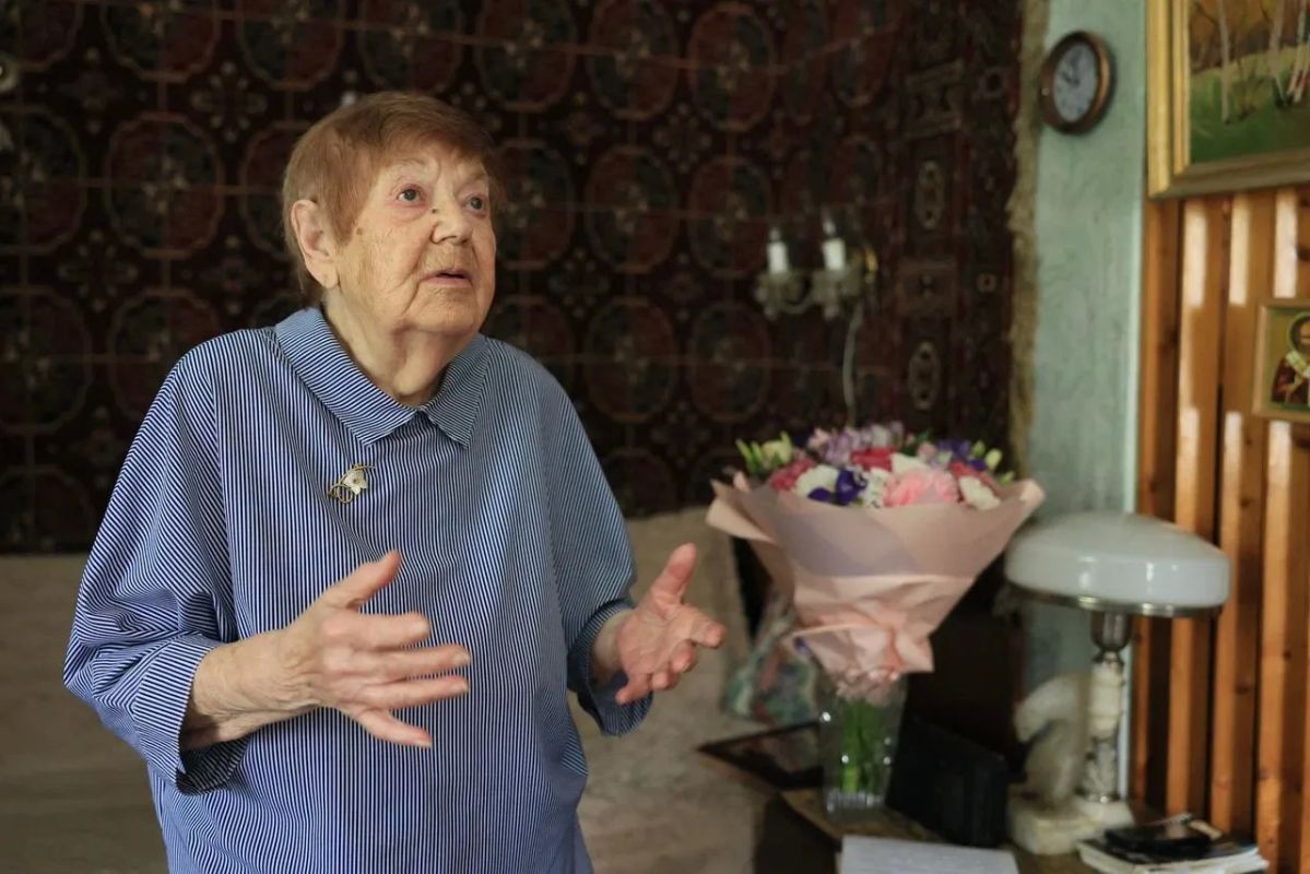 Игорь Трифонов: Сегодня 100-летний юбилей отмечает наша уважаемая Серафима Никитична Ершова - участник Великой Отечественной войны, Почётный гражданин городского округа Королёв Игорь Трифонов: Сегодня 100-летний юбилей отмечает наша уважаемая Серафима Никитична Ершова - участник Великой Отечественной войны, Почётный гражданин городского округа Королёв