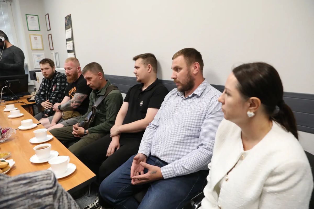Вчера вечером встретились с представителями филиала госфонда «Защитники Отечества», местного отделения Ассоциации ветеранов СВО, Центра поддержки участников СВО и их семей, фонда АНО «Долгопрудный рядом» Вчера вечером встретились с представителями филиала госфонда «Защитники Отечества», местного отделения Ассоциации ветеранов СВО, Центра поддержки участников СВО и их семей, фонда АНО «Долгопрудный рядом»