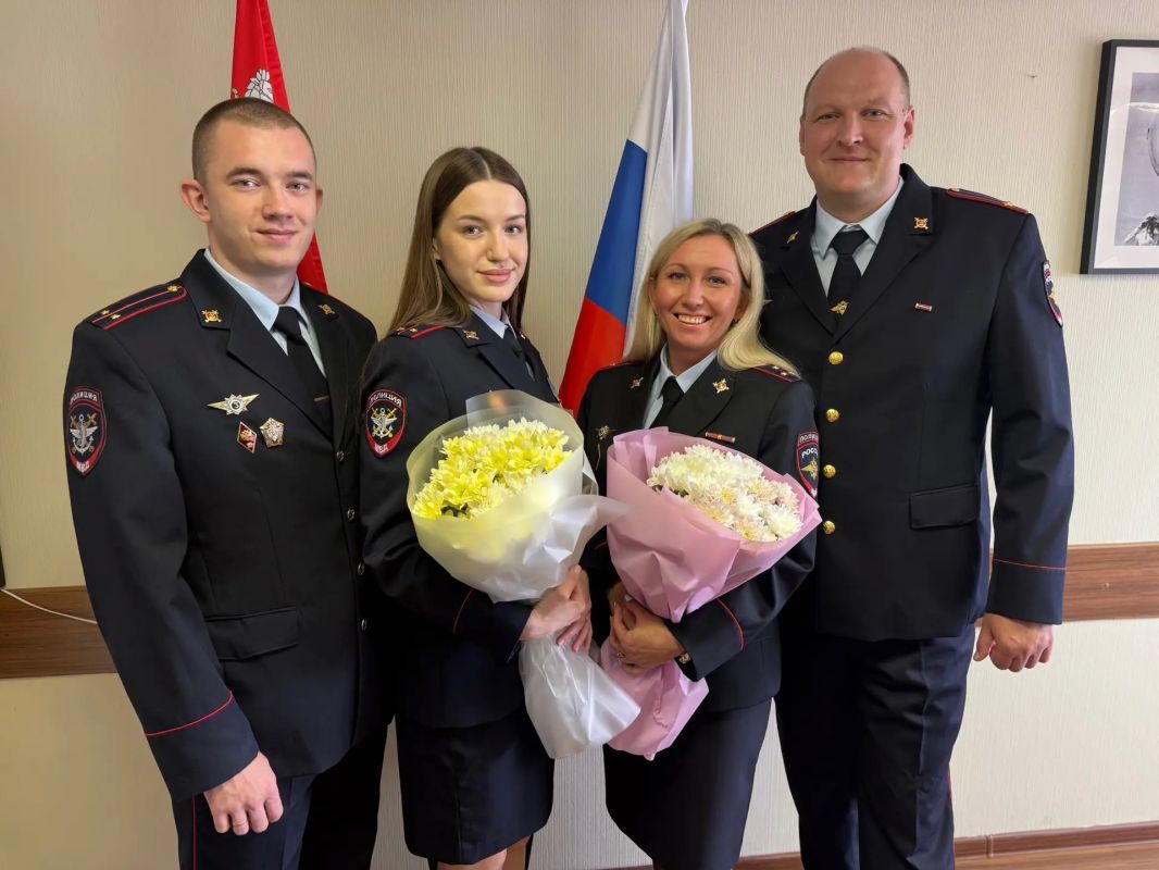 #ВажныеДаты #8июля. Верность профессии и друг другу: в линейном управлении МВД России в аэропорту Домодедово чествовали семьи полицейских В День семьи, любви и верности начальник ЛУ МВД России в аэропорту Домодедово... #ВажныеДаты #8июля. Верность профессии и друг другу: в линейном управлении МВД России в аэропорту Домодедово чествовали семьи полицейских В День семьи, любви и верности начальник ЛУ МВД России в аэропорту Домодедово...