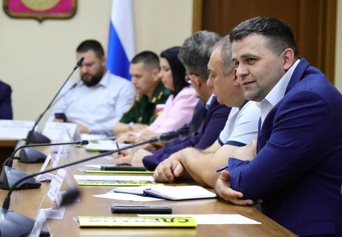Алексей Малкин: Провёл заседание Совета директоров промышленных предприятий нашего округа Алексей Малкин: Провёл заседание Совета директоров промышленных предприятий нашего округа