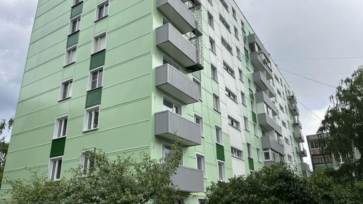Девятиэтажный панельный дом №14 в микрорайоне имени Маршала Катукова в Озёрах преображается благодаря современным технологиям Девятиэтажный панельный дом №14 в микрорайоне имени Маршала Катукова в Озёрах преображается благодаря современным технологиям