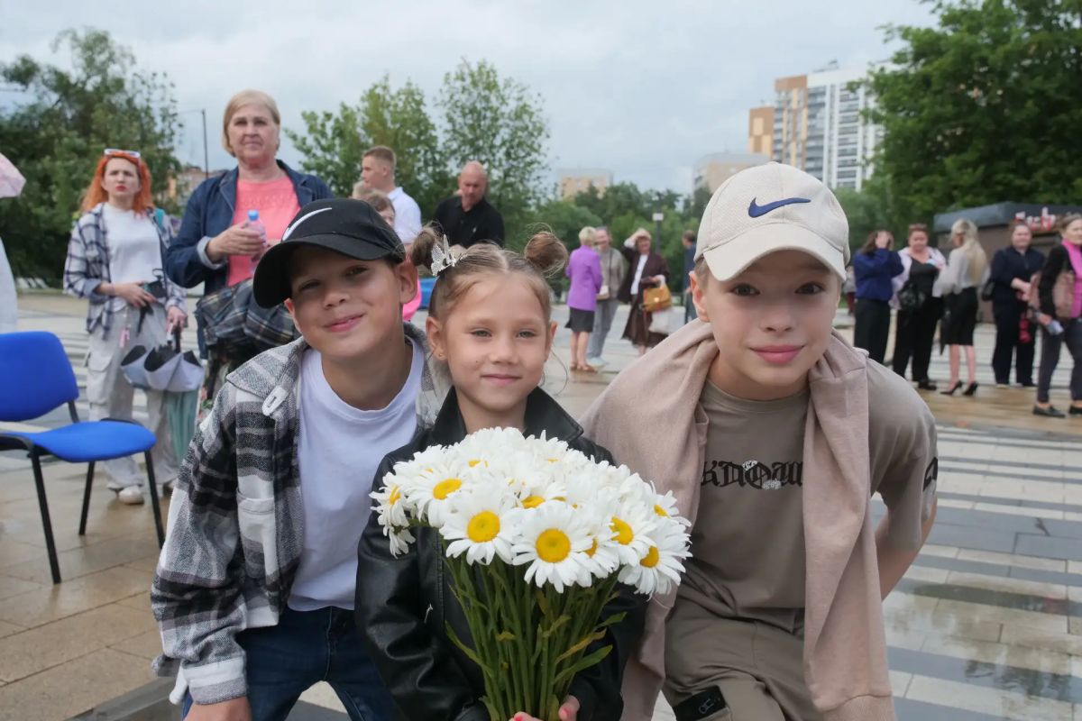 В Наташинском парке Люберец отметили День семьи, любви и верности В Наташинском парке Люберец отметили День семьи, любви и верности