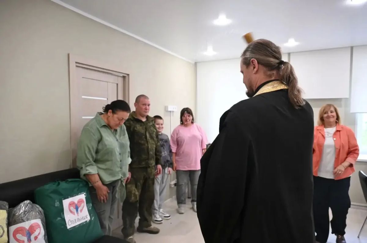 В Центре поддержки участников СВО и их семей состоялась встреча с защитником с позывным «Седой» В Центре поддержки участников СВО и их семей состоялась встреча с защитником с позывным «Седой»