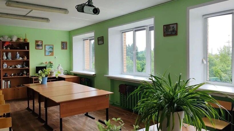 В ДДТ «Буревестник» в Смирновке обновили кровлю!