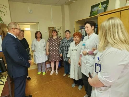 Депутат Совета депутатов Богородского округа Олег Кобляков в рамках партийного проекта «Здоровое будущее» посетил поликлинику в Электроуглях Депутат Совета депутатов Богородского округа Олег Кобляков в рамках партийного проекта «Здоровое будущее» посетил поликлинику в Электроуглях