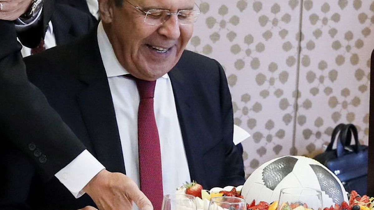 Гастрономическое путешествие министра Лаврова: его кулинарные предпочтения