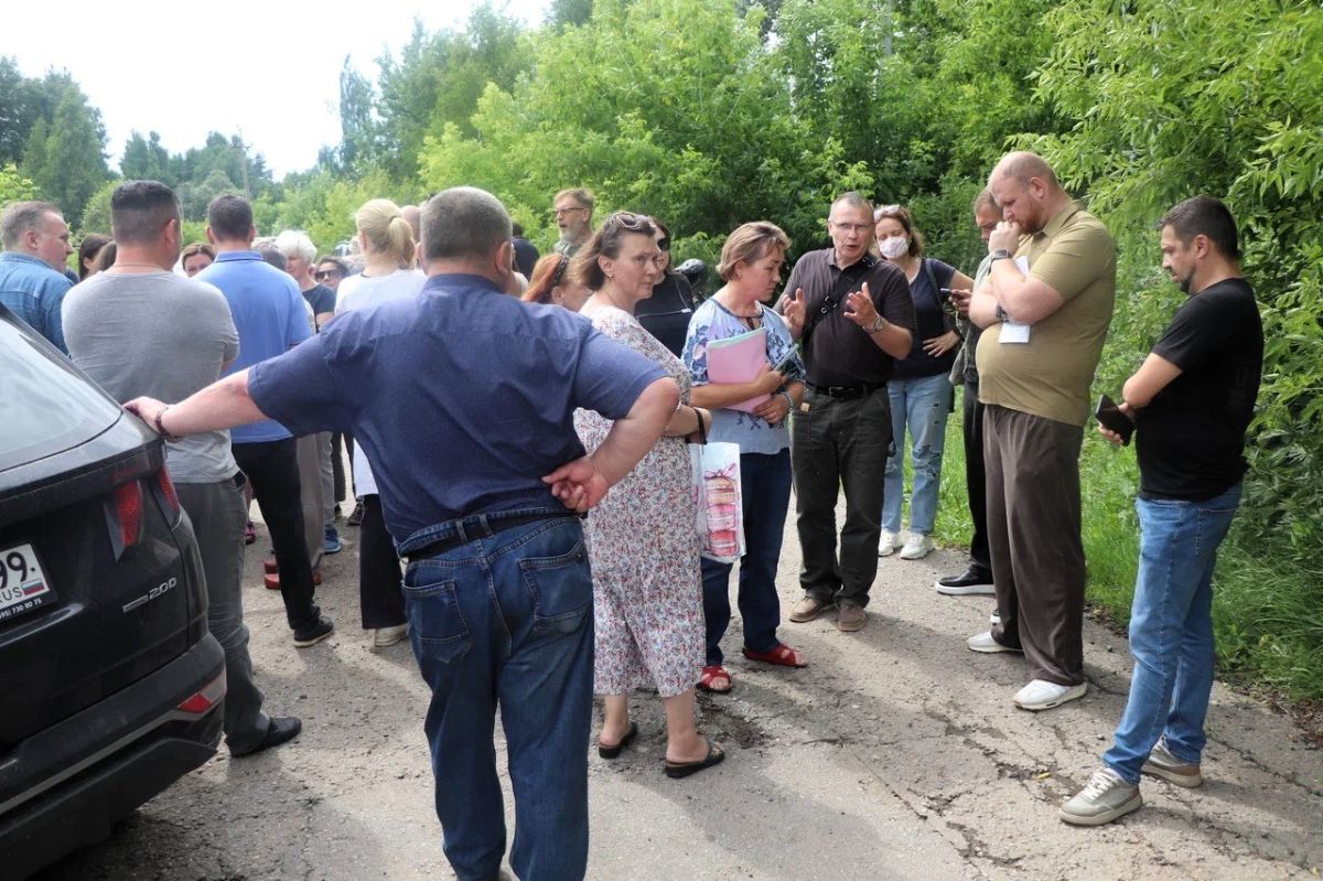 Встреча с жителями деревни Сухарево прошла с участием представителей двух муниципалитетов Встреча с жителями деревни Сухарево прошла с участием представителей двух муниципалитетов