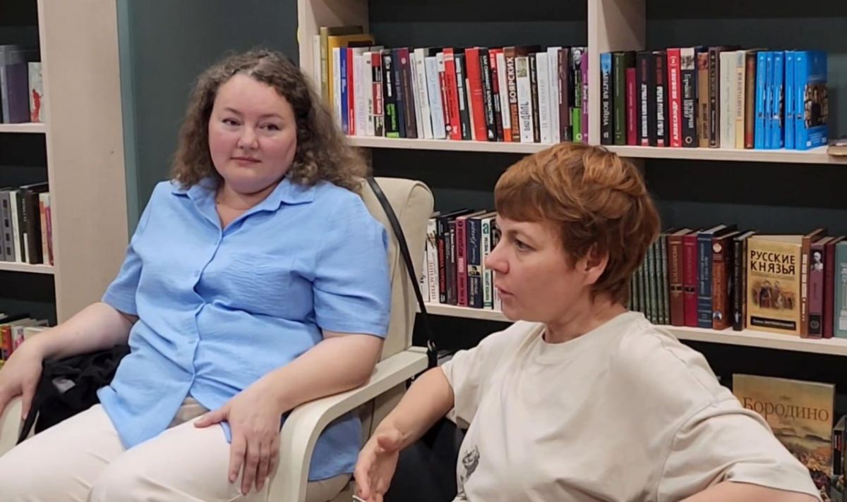 «Люди любят читать»: в Долгопрудном прошла встреча книжного клуба «16/11» «Люди любят читать»: в Долгопрудном прошла встреча книжного клуба «16/11»