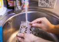 Кухонные губки: привычные, но опасные — что нужно знать?