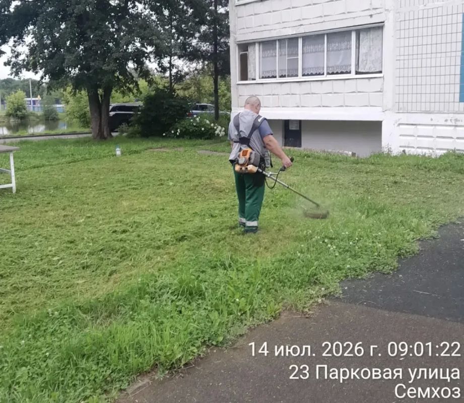 Сотрудники МБУ «Благоустройство СП» продолжают наводить порядок во всех населённых пунктах Сергиево-Посадского округа Сотрудники МБУ «Благоустройство СП» продолжают наводить порядок во всех населённых пунктах Сергиево-Посадского округа