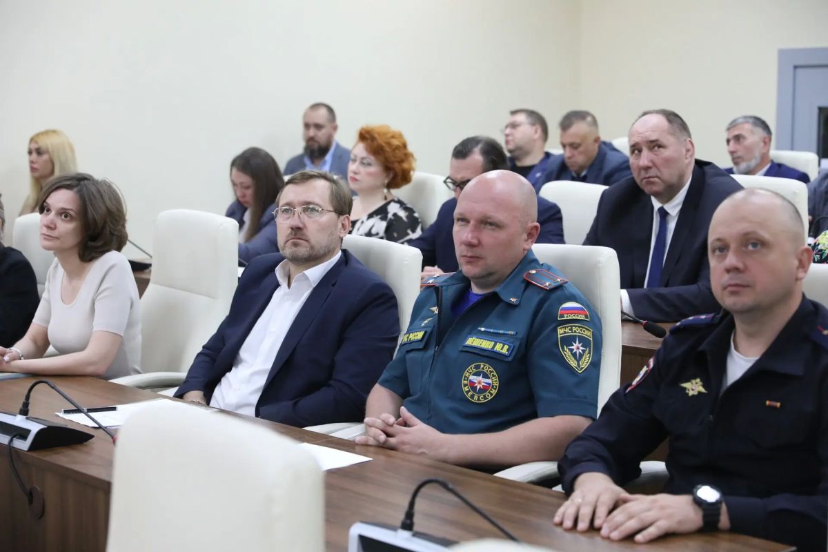 Меры поддержки предпринимательства и работу медицинских учреждений обсудили на оперативном совещании в Долгопрудном Меры поддержки предпринимательства и работу медицинских учреждений обсудили на оперативном совещании в Долгопрудном
