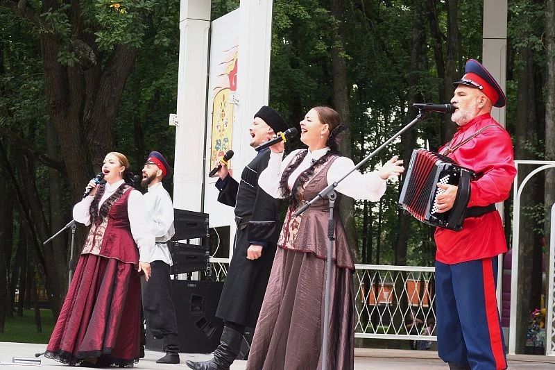 23 августа в парке усадьбы Кривякино пройдёт VII фестиваль туризма и творчества «Красное сельцо» 23 августа в парке усадьбы Кривякино пройдёт VII фестиваль туризма и творчества «Красное сельцо»