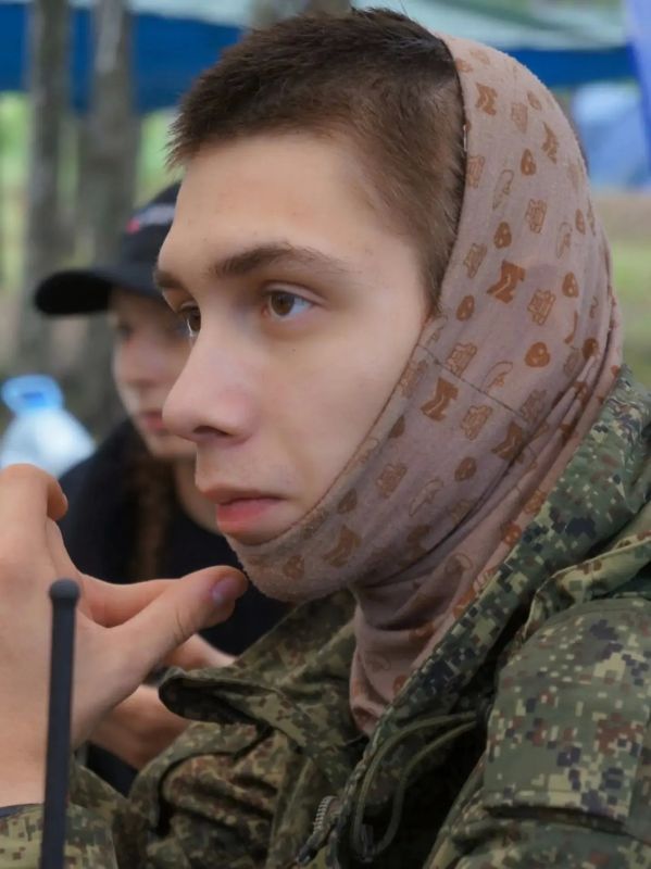 Центр «Армеец» и «Волонтёры Подмосковья» провели тренинг по оказанию первой помощи Центр «Армеец» и «Волонтёры Подмосковья» провели тренинг по оказанию первой помощи