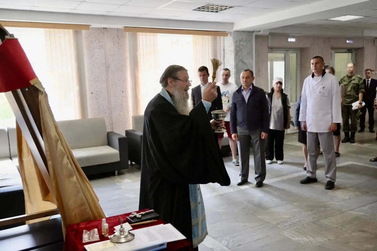 Афонскую святыню доставили в балашихинский филиал госпиталя Бурденко Афонскую святыню доставили в балашихинский филиал госпиталя Бурденко