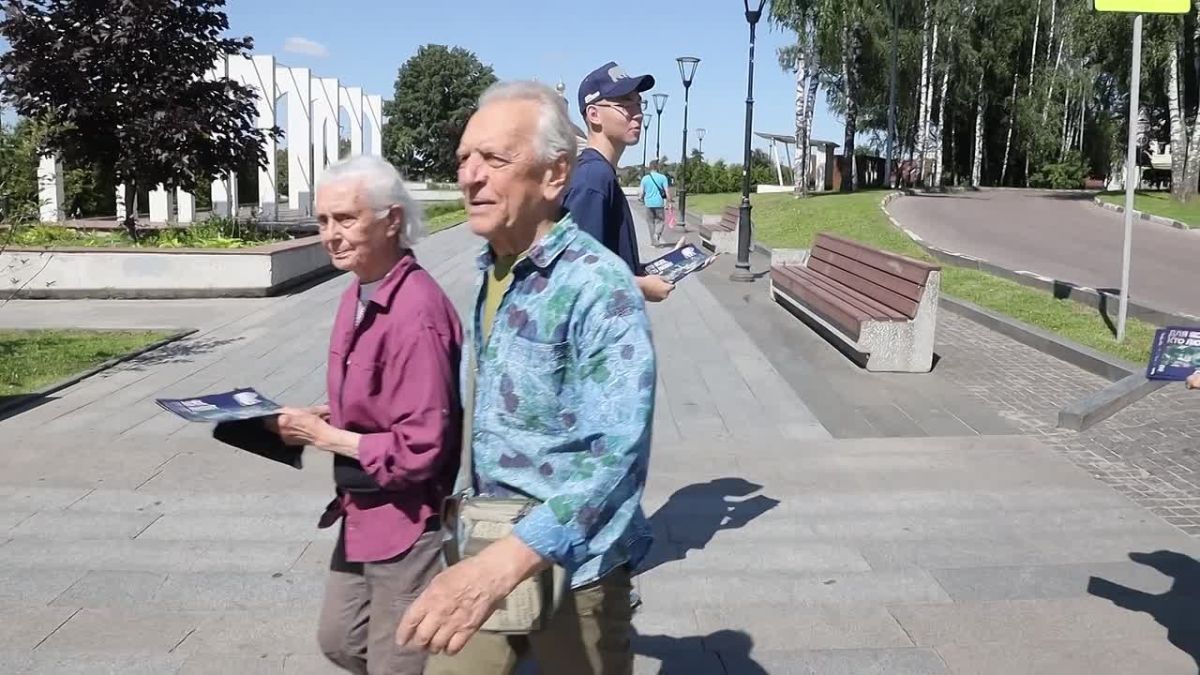 18 июля Сергей Александрович Пахомов начал процедуру выдвижения для участия в предстоящих выборах в Государственную Думу, которые состоятся с 18 по 20 сентября этого года
