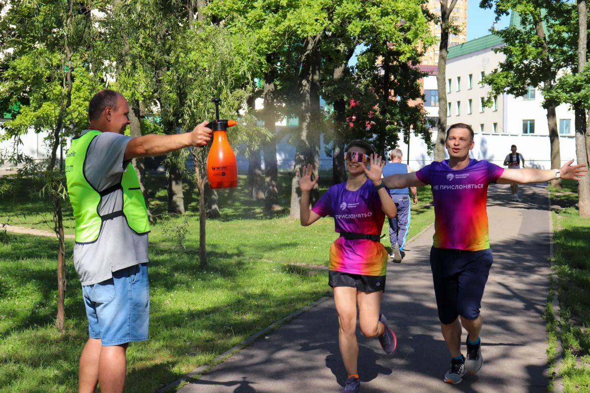 В Реутове прошёл праздничный забег в честь Почётного гражданина города Людмилы Колобановой В Реутове прошёл праздничный забег в честь Почётного гражданина города Людмилы Колобановой