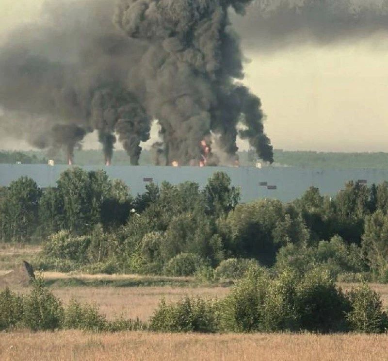 БПЛА атаковали гражданские объекты в Подмосковье: под ударом Ногинск и Электросталь БПЛА атаковали гражданские объекты в Подмосковье: под ударом Ногинск и Электросталь