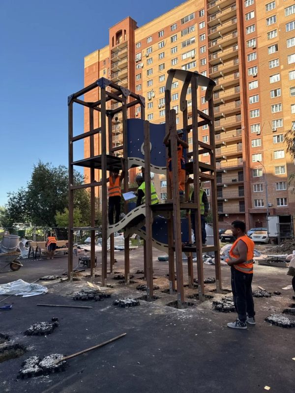 Благоустройство дворов в Долгопрудном: где идут работы, а где уже завершены