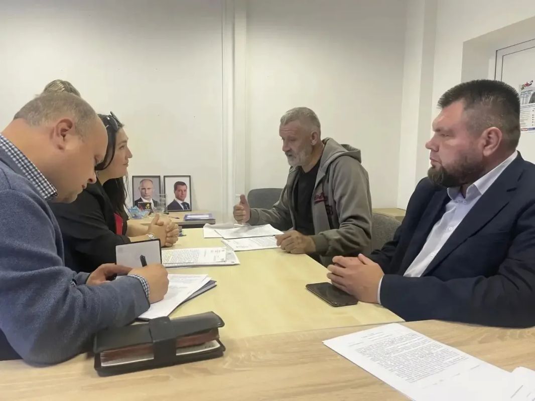 В коломенском отделении «Единой России» прошёл Единый день приёма участников специальной военной операции и членов их семей В коломенском отделении «Единой России» прошёл Единый день приёма участников специальной военной операции и членов их семей