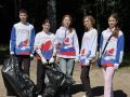 Волонтёры Королёва очистили берег озера Торфянка