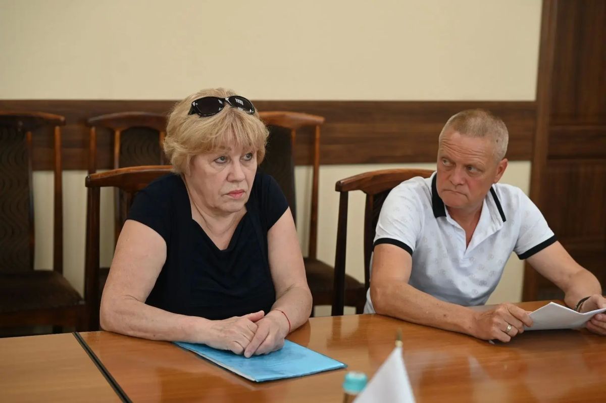Глава Городского округа Серпухов провёл личный приём жителей совместно с городским прокурором Виталием Хрипуновым Глава Городского округа Серпухов провёл личный приём жителей совместно с городским прокурором Виталием Хрипуновым