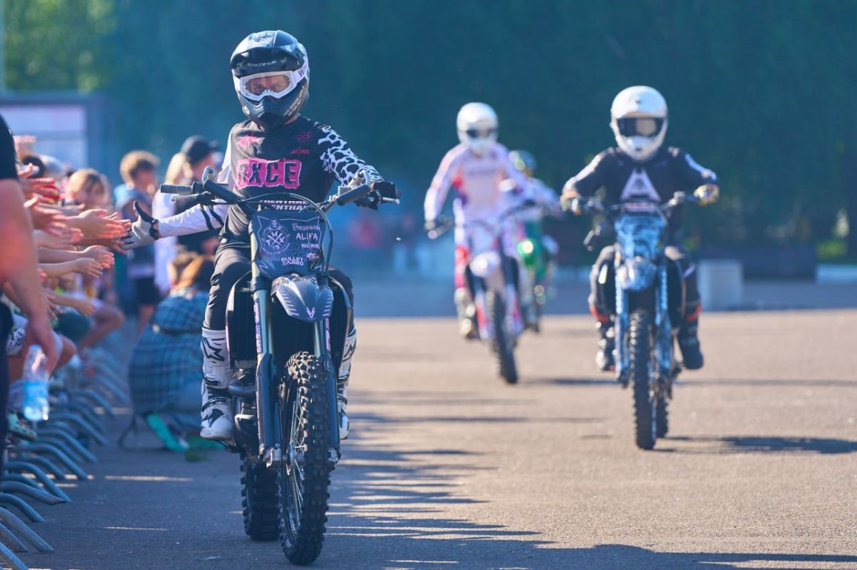 Команда мотофристайла FMX13 выступит в Дубне 25 июля Команда мотофристайла FMX13 выступит в Дубне 25 июля