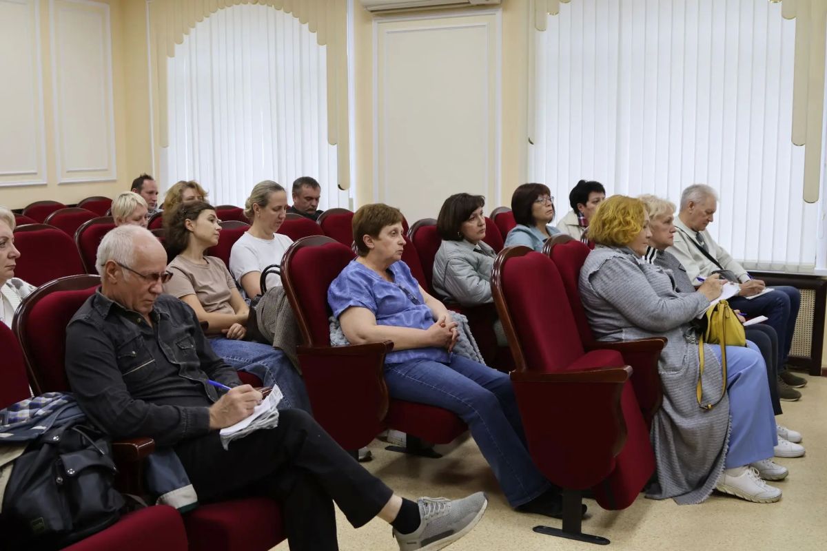 Жители Ступино обсудили вопросы ЖКХ на форуме «Управдом» Жители Ступино обсудили вопросы ЖКХ на форуме «Управдом»