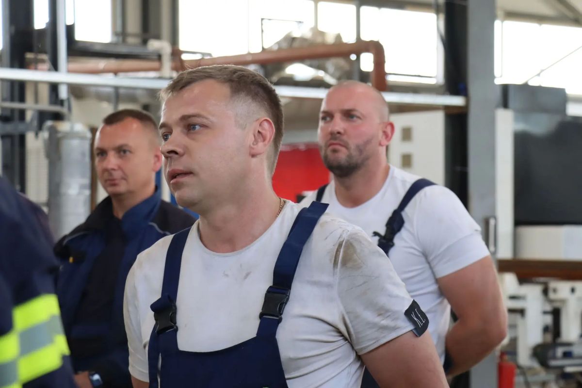 Александр Коган посетил завод «Трейлер» Александр Коган посетил завод «Трейлер»