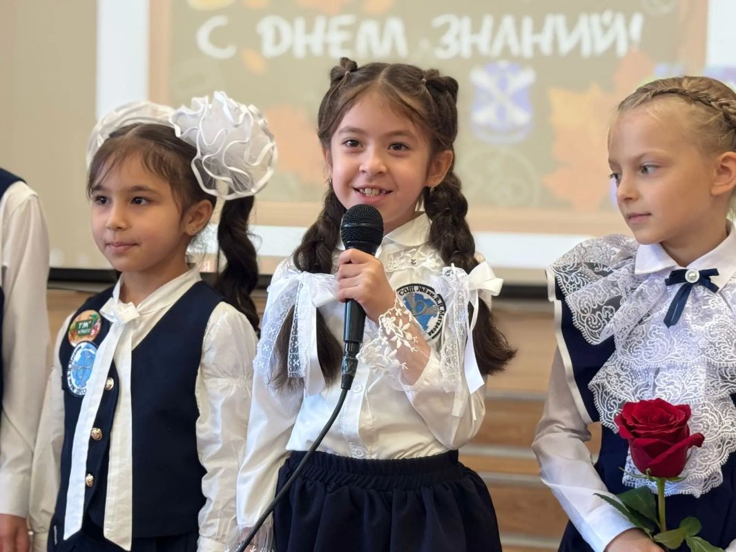 Первые звонки прозвенели в школах Химок Первые звонки прозвенели в школах Химок