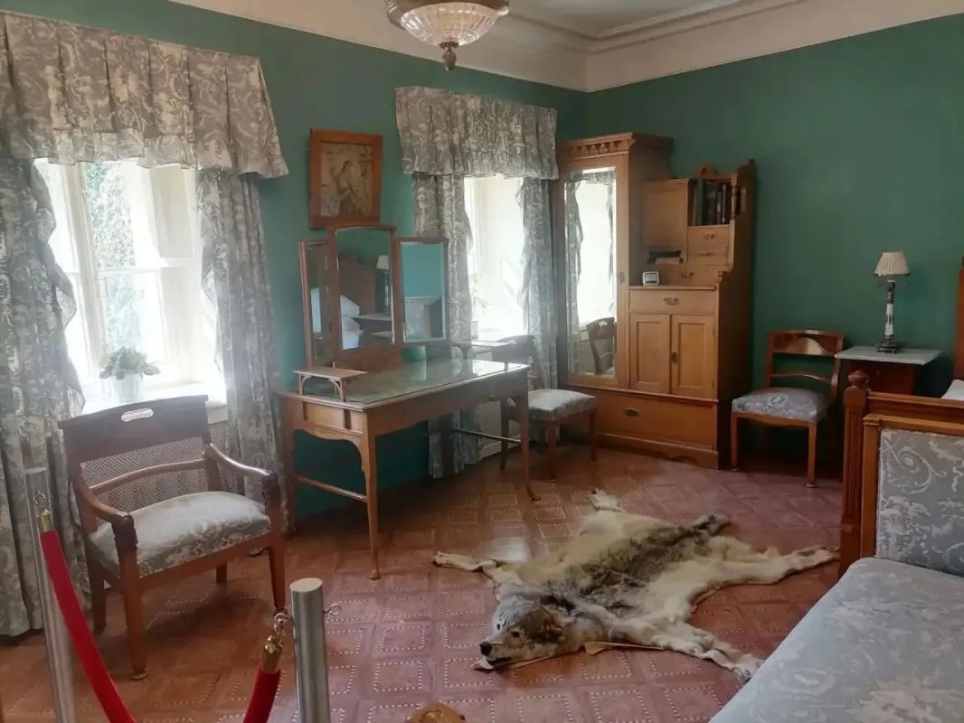 Долголеты Люберец посетили музей - заповедник «Горки Ленинские» Долголеты Люберец посетили музей - заповедник «Горки Ленинские»