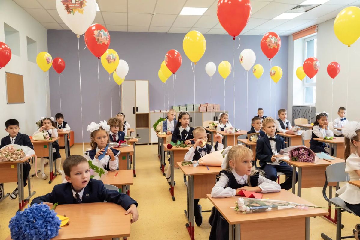 Торжественное мероприятие в честь Дня знаний состоялось в реутовской школе №10 Торжественное мероприятие в честь Дня знаний состоялось в реутовской школе №10