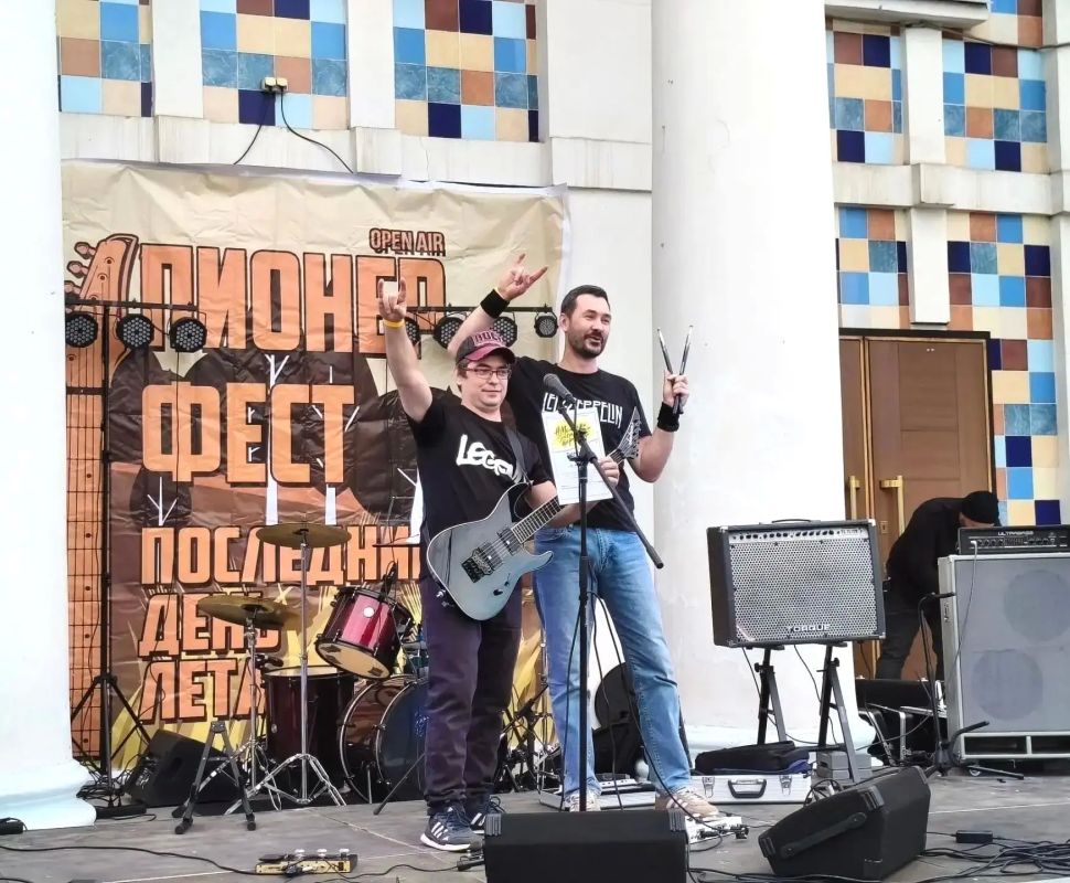 В Электростали прошел городской рок-концерт В Электростали прошел городской рок-концерт