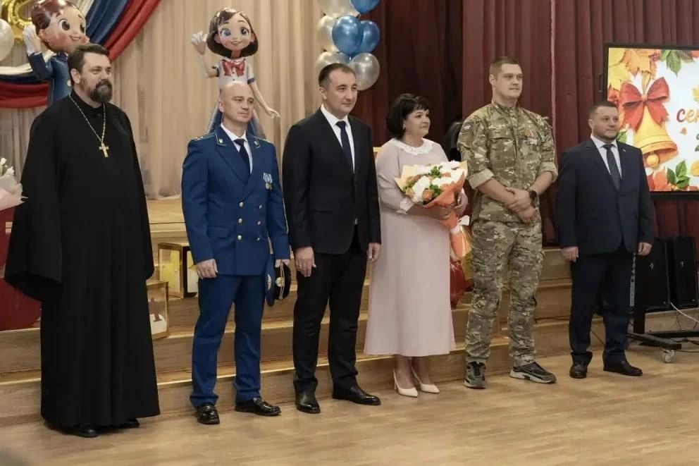 В Жуковском прозвенели первые звонки: более 12 тысяч школьников приступили к занятиям В Жуковском прозвенели первые звонки: более 12 тысяч школьников приступили к занятиям