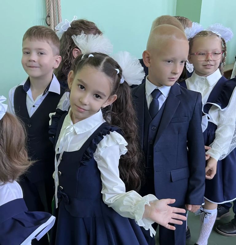В Лицее № 4 в Нахабино торжественно отметили День знаний В Лицее № 4 в Нахабино торжественно отметили День знаний
