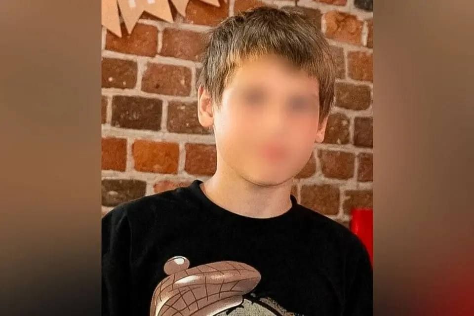 Девочки хотели повторить сцену из "Игры в кальмара": новые подробности об убийстве 12-летнего мальчика в Подмосковье Девочки хотели повторить сцену из "Игры в кальмара": новые подробности об убийстве 12-летнего мальчика в Подмосковье