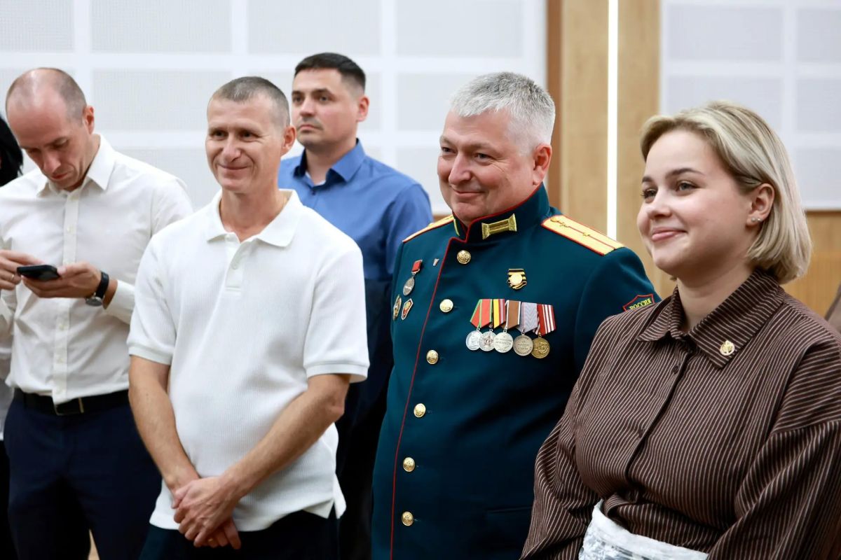 Андрей Воробьев: В микрорайоне Западный в Домодедово после капремонта заработал обновленный Дворец культуры «Мир» Андрей Воробьев: В микрорайоне Западный в Домодедово после капремонта заработал обновленный Дворец культуры «Мир»