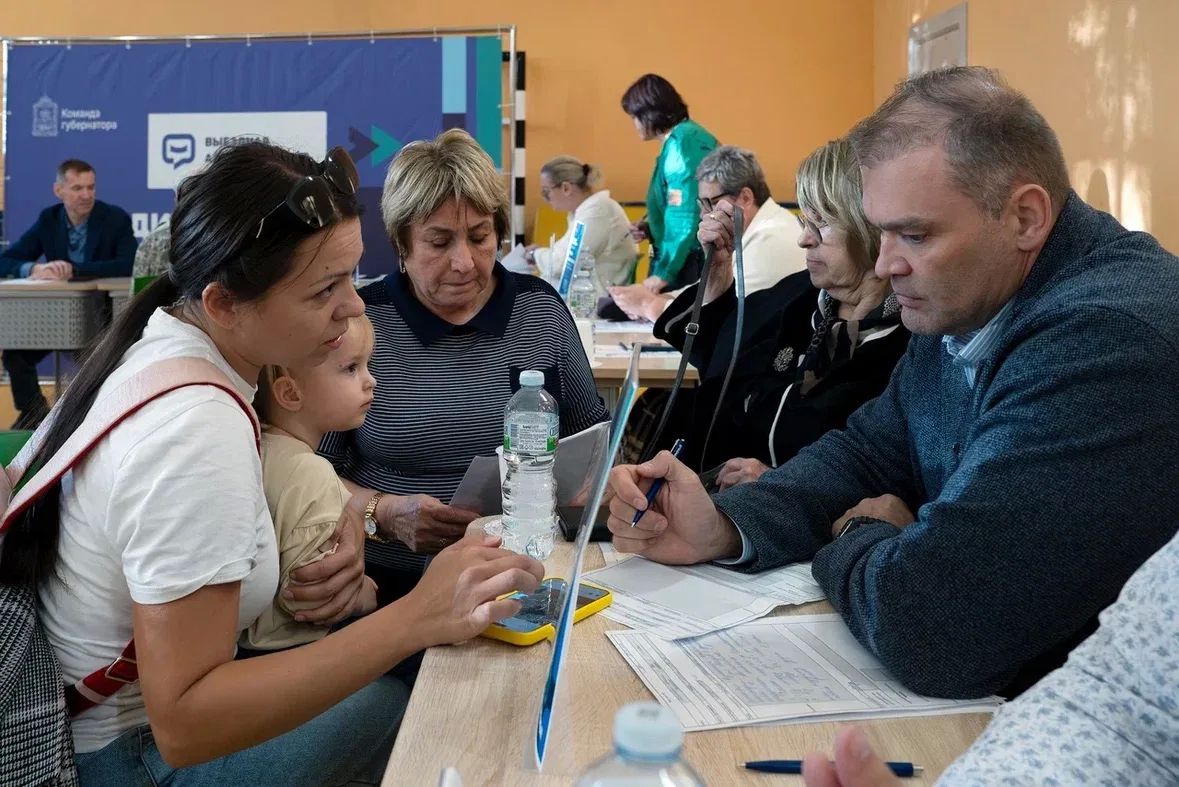 Вчера провели выездную администрацию в Хлебниково Вчера провели выездную администрацию в Хлебниково
