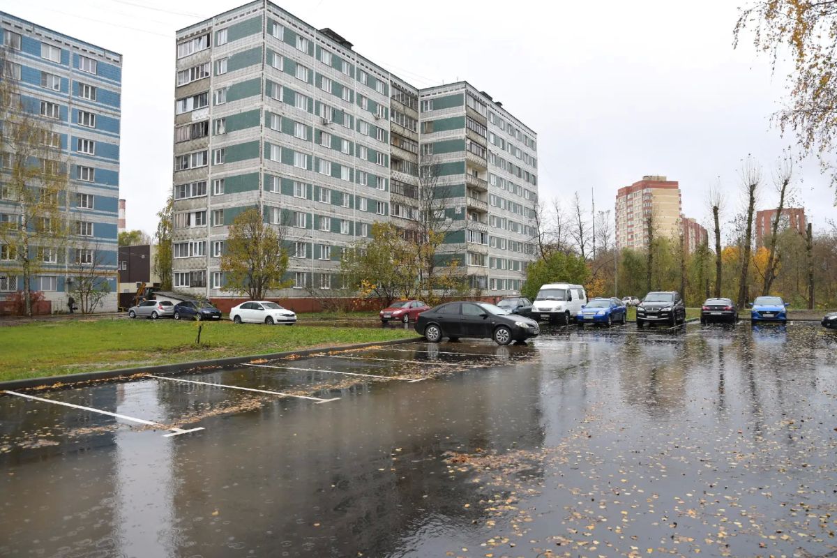 Дворовые территории в Дмитровском округе благоустраивают комплексно Дворовые территории в Дмитровском округе благоустраивают комплексно