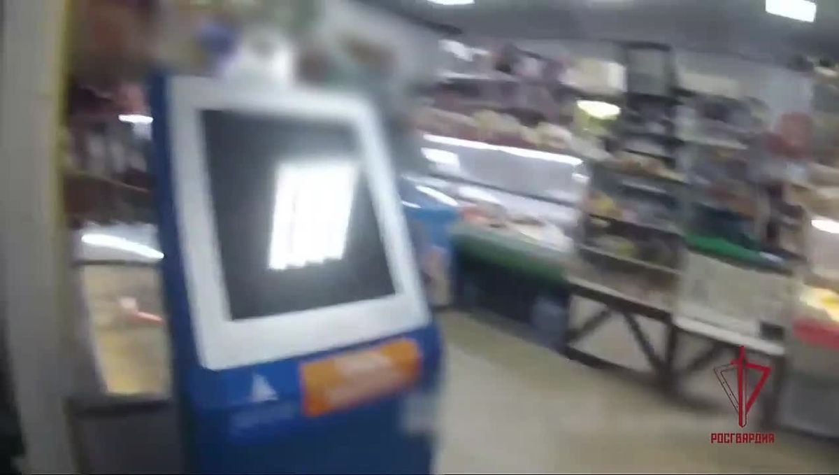 Он и на «скорую» с ножом кидался