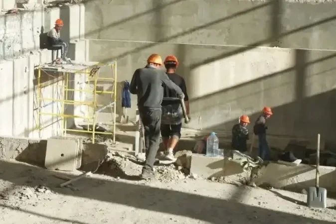 Бассейн «Чайка» в Пересвете Бассейн «Чайка» в Пересвете