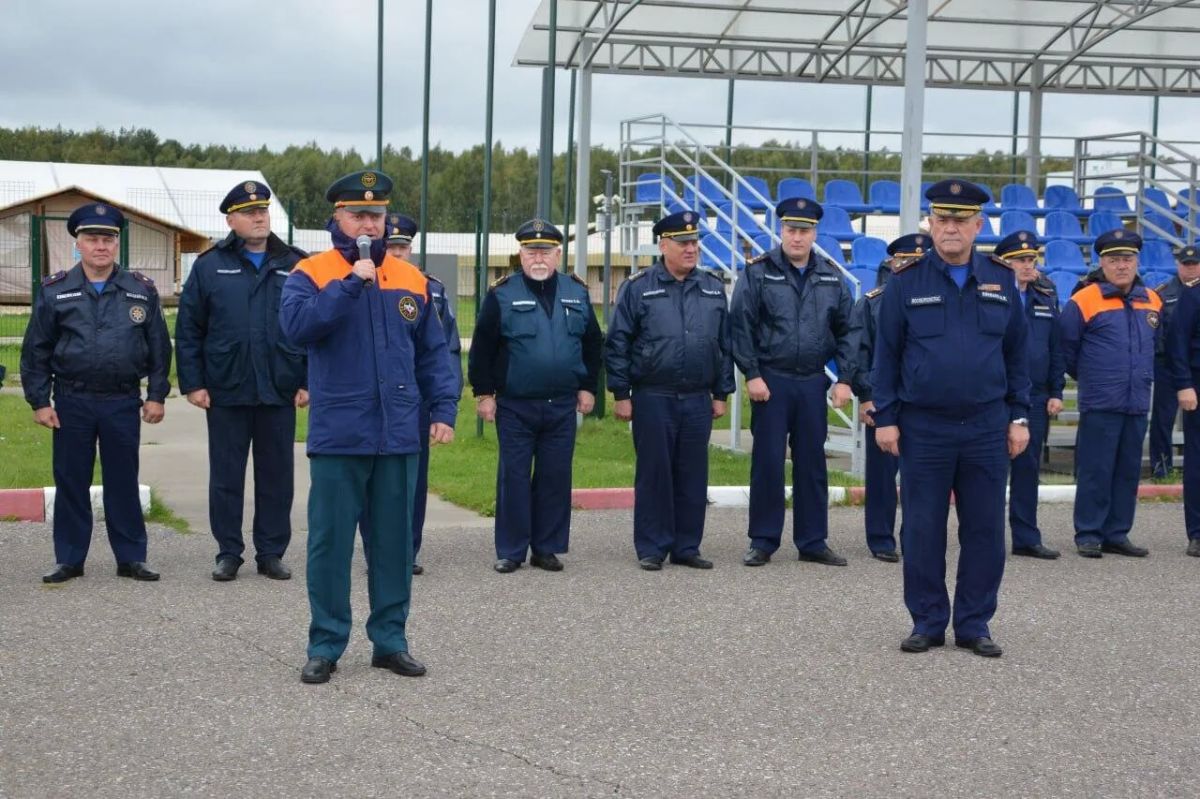 Сотрудники Главного управления участвуют в соревнованиях среди лучших спасателей региона Сотрудники Главного управления участвуют в соревнованиях среди лучших спасателей региона